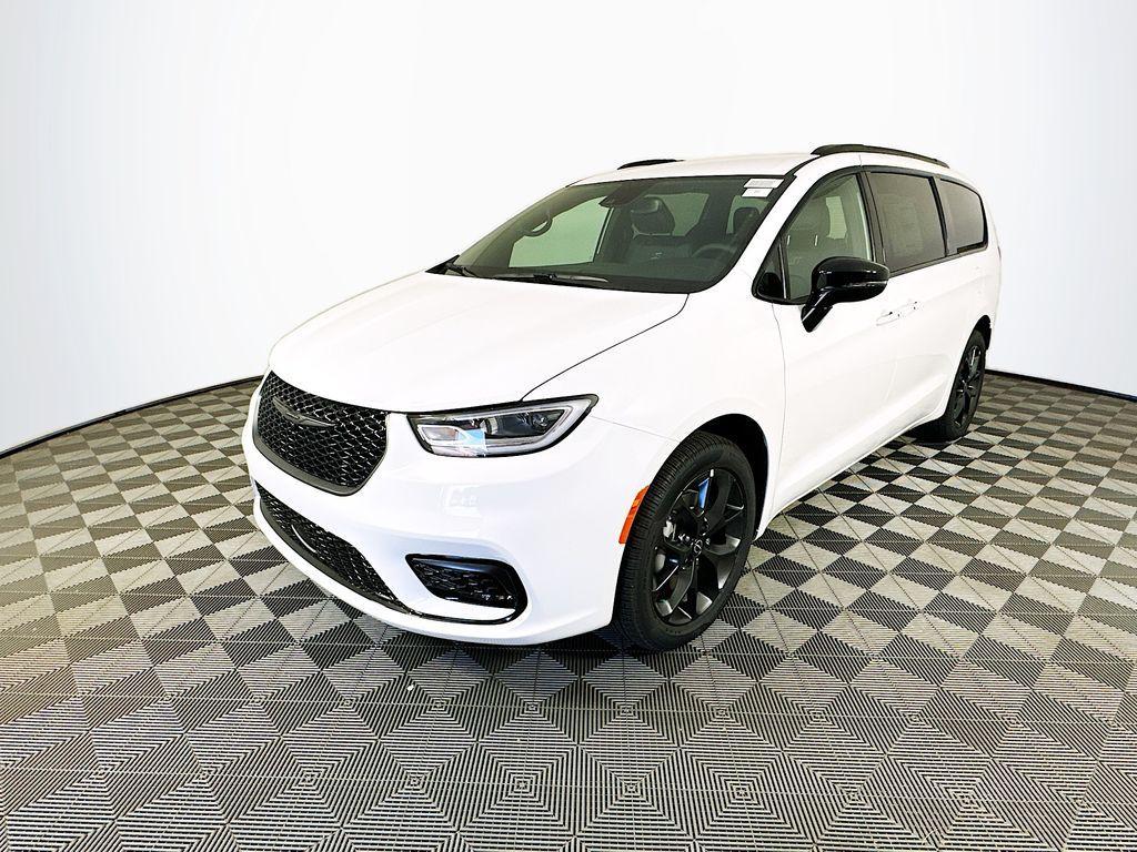 new 2026 Chrysler Pacifica car, priced at $45,045