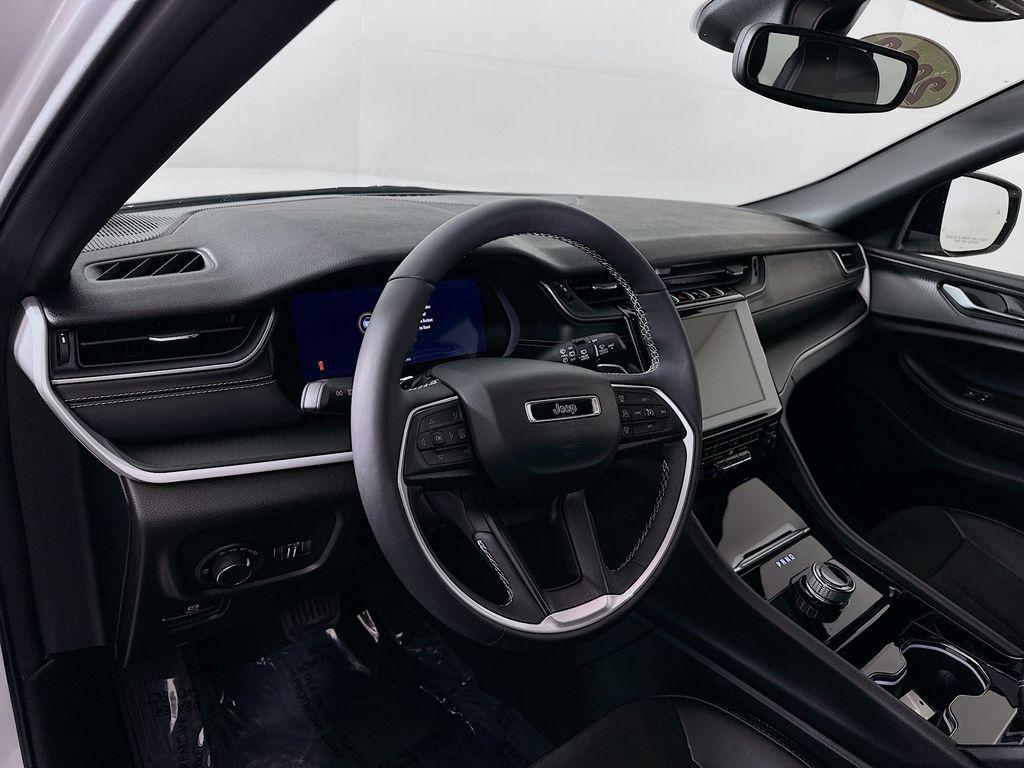 used 2023 Jeep Grand Cherokee car, priced at $29,997