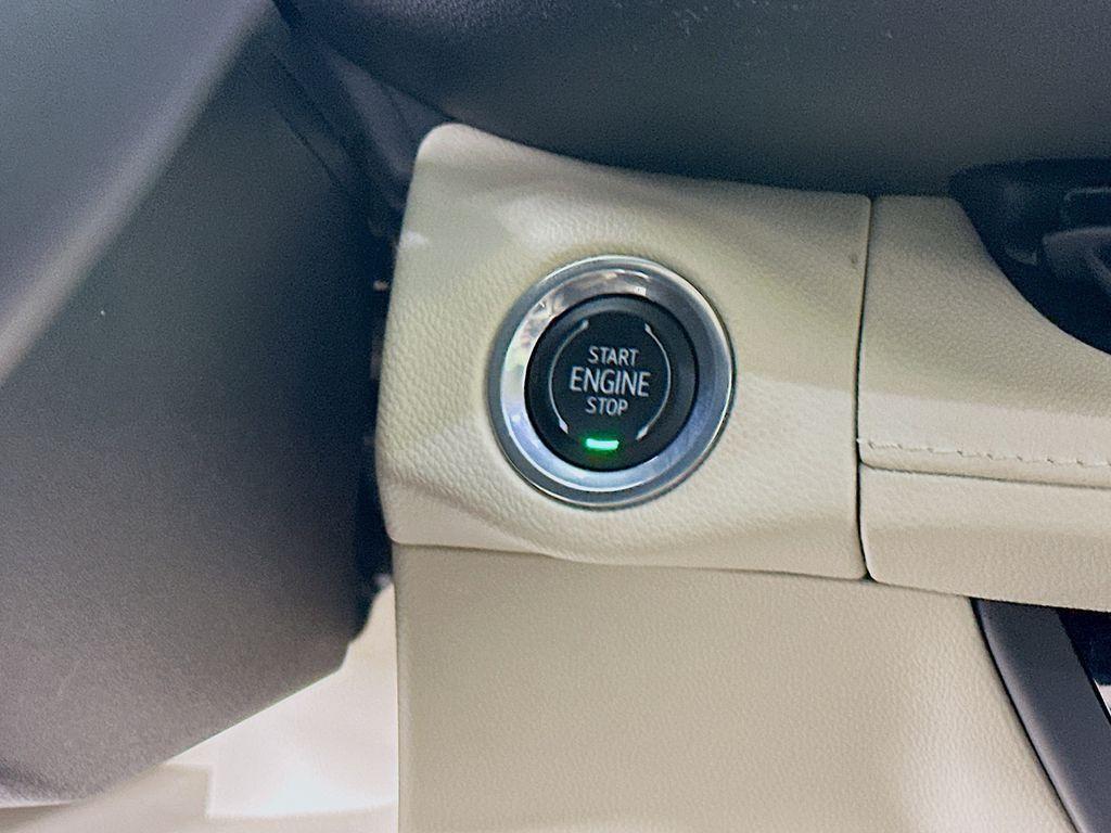 used 2023 Buick Envision car, priced at $22,909