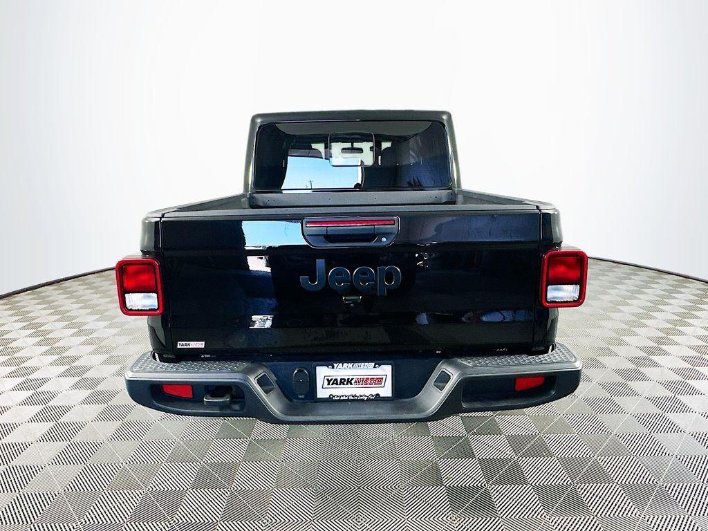 used 2024 Jeep Gladiator car, priced at $32,404