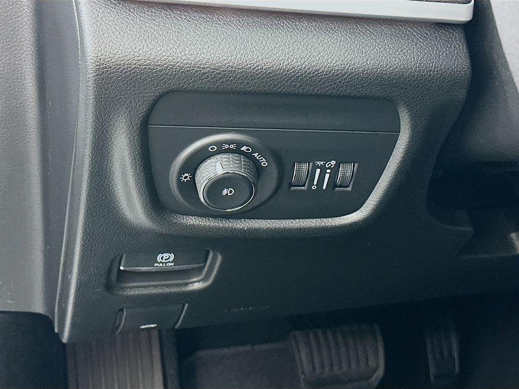 new 2025 Jeep Grand Cherokee car, priced at $46,359