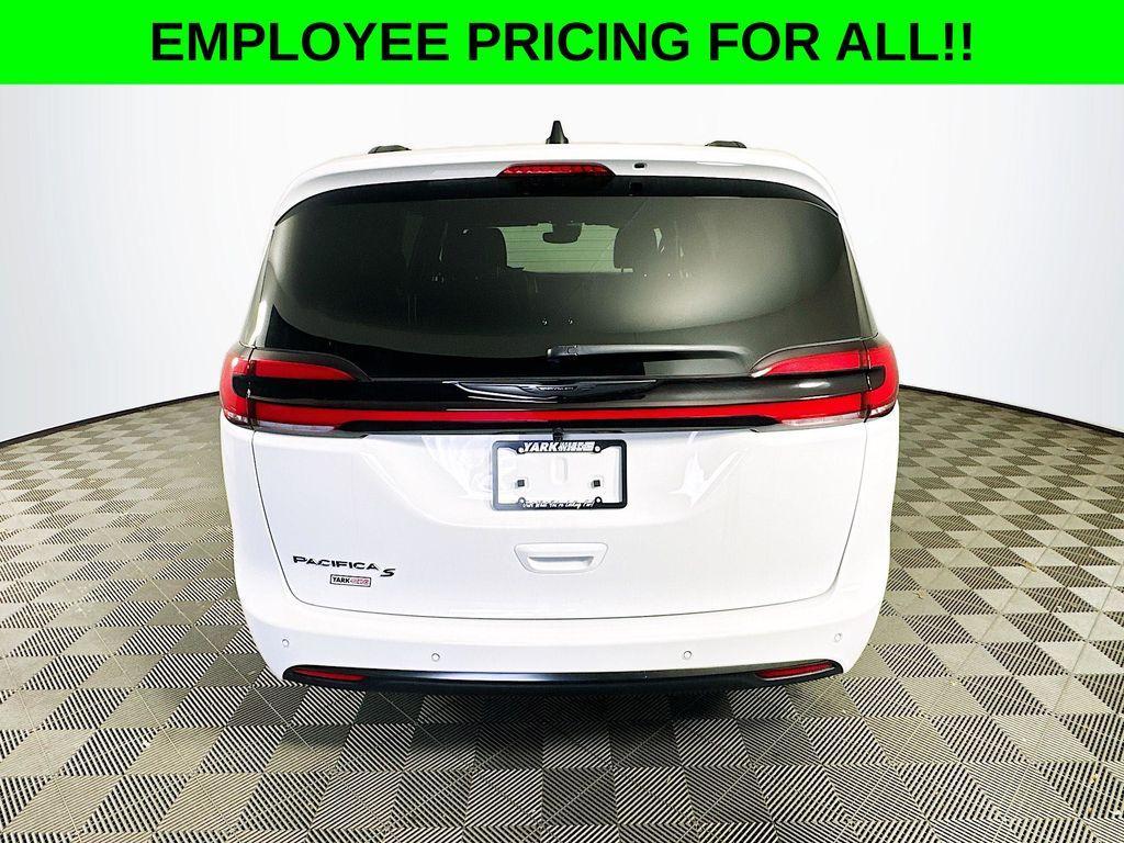 new 2026 Chrysler Pacifica car, priced at $40,708