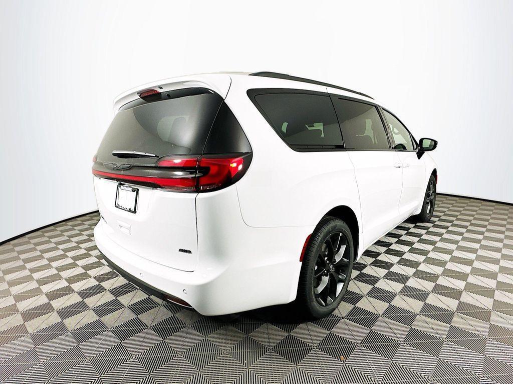 new 2026 Chrysler Pacifica car, priced at $46,507