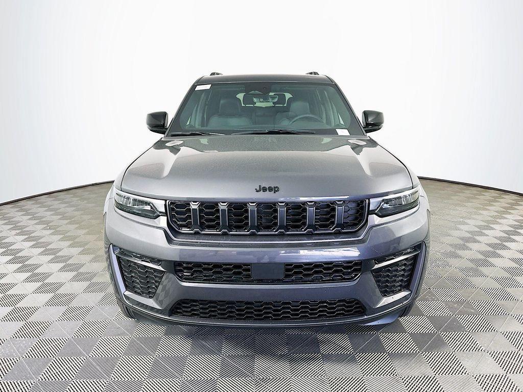 new 2026 Jeep Grand Cherokee L car, priced at $46,176