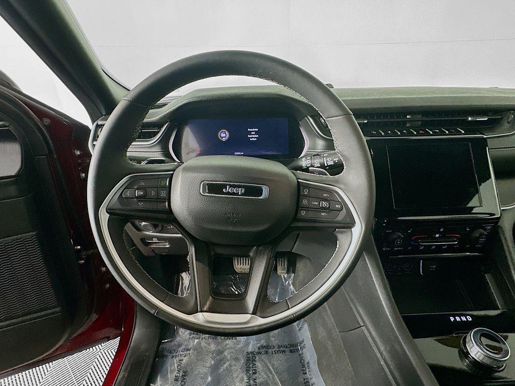 used 2025 Jeep Grand Cherokee L car, priced at $32,554