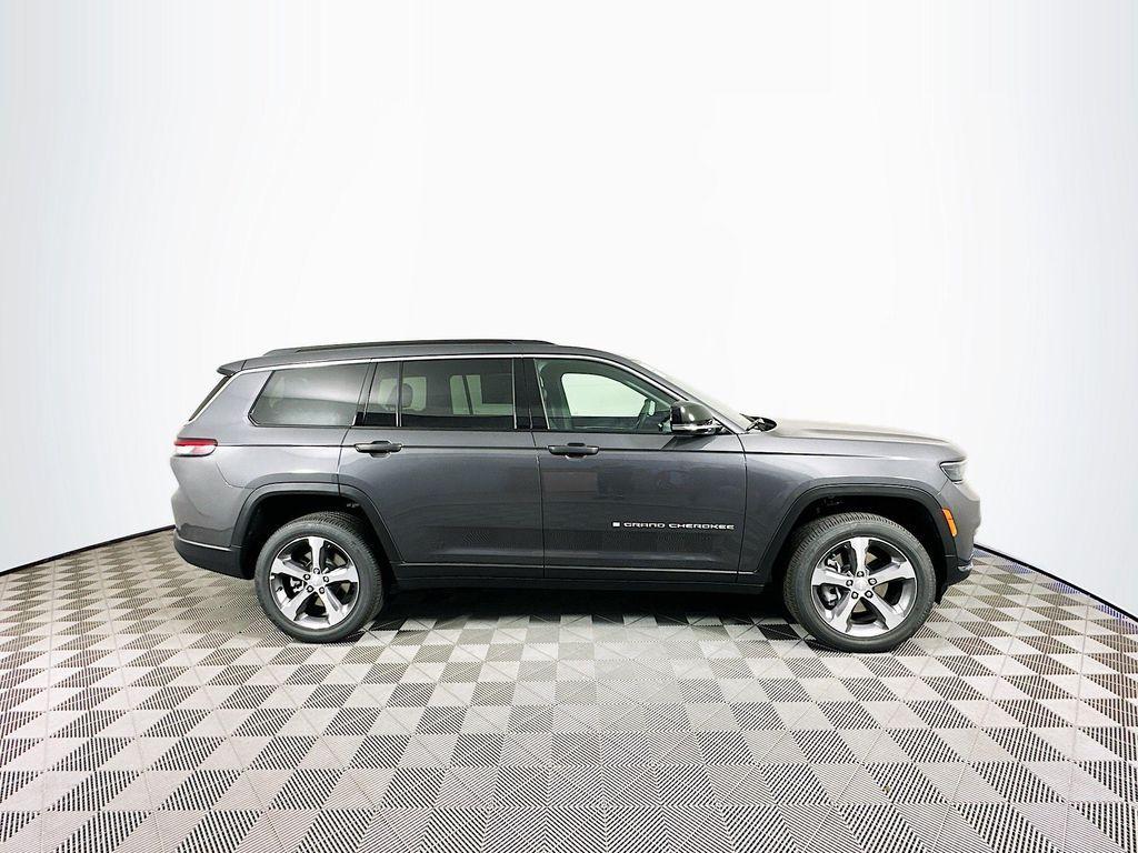 new 2025 Jeep Grand Cherokee L car, priced at $46,331