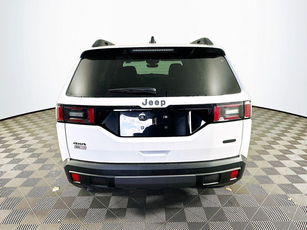 new 2026 Jeep Cherokee car, priced at $42,569