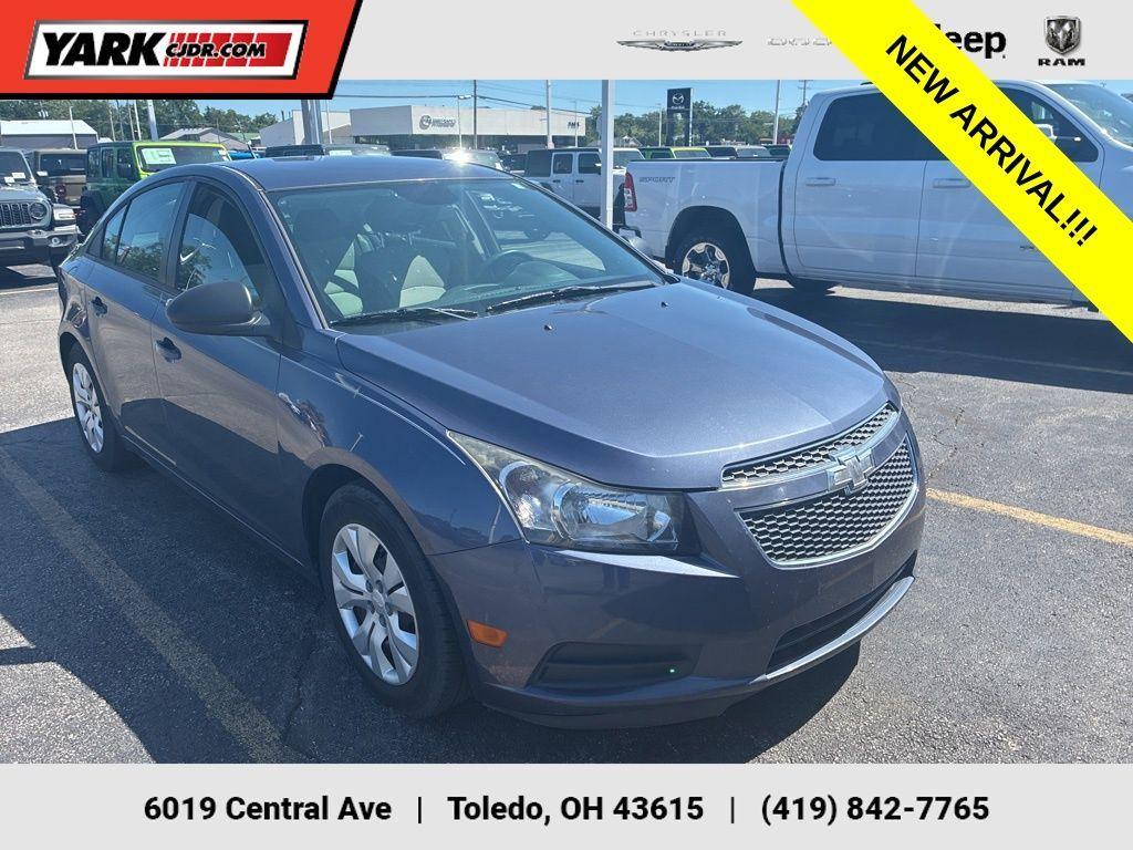 used 2014 Chevrolet Cruze car, priced at $7,990