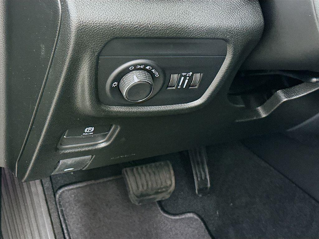 new 2026 Jeep Grand Cherokee L car, priced at $45,971