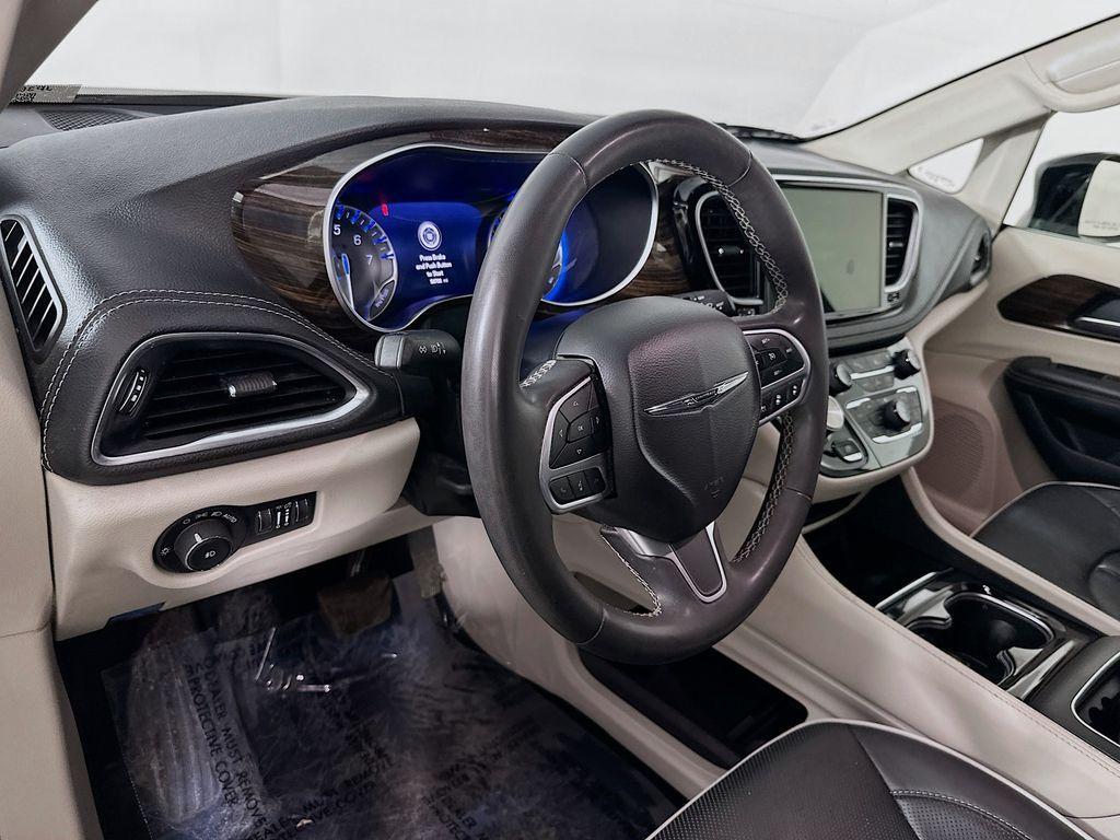 used 2024 Chrysler Pacifica car, priced at $30,844