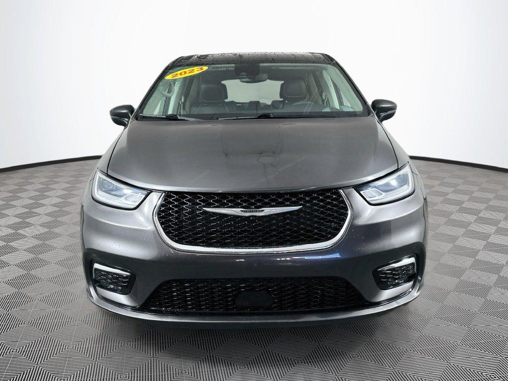 used 2023 Chrysler Pacifica car, priced at $21,900