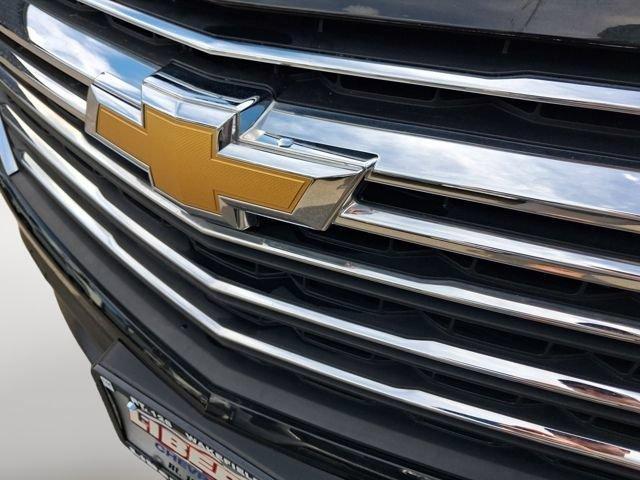 used 2023 Chevrolet Traverse car, priced at $32,494