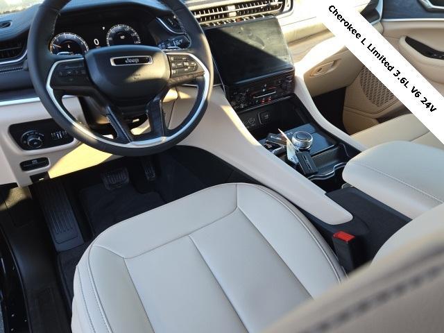 used 2025 Jeep Grand Cherokee L car, priced at $39,500