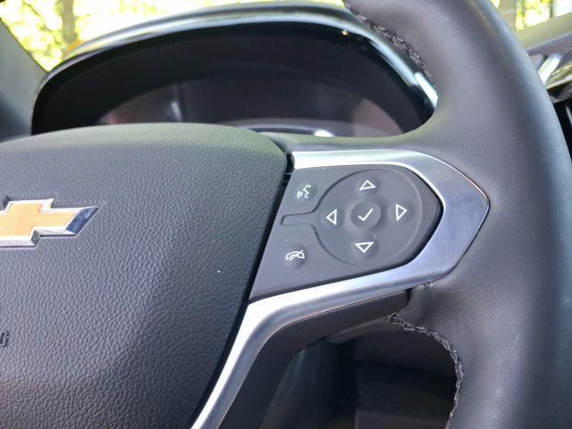 used 2023 Chevrolet Traverse car, priced at $33,494