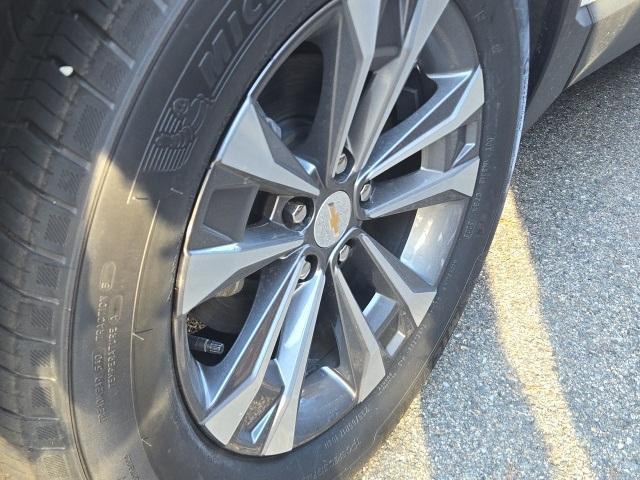 new 2026 Chevrolet Equinox car, priced at $33,440