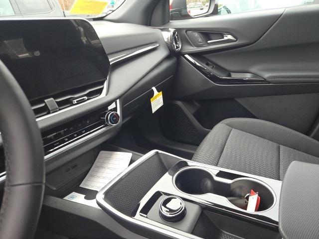 new 2026 Chevrolet Equinox car, priced at $33,465