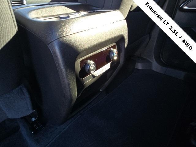 used 2025 Chevrolet Traverse car, priced at $36,500