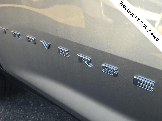 used 2025 Chevrolet Traverse car, priced at $36,500