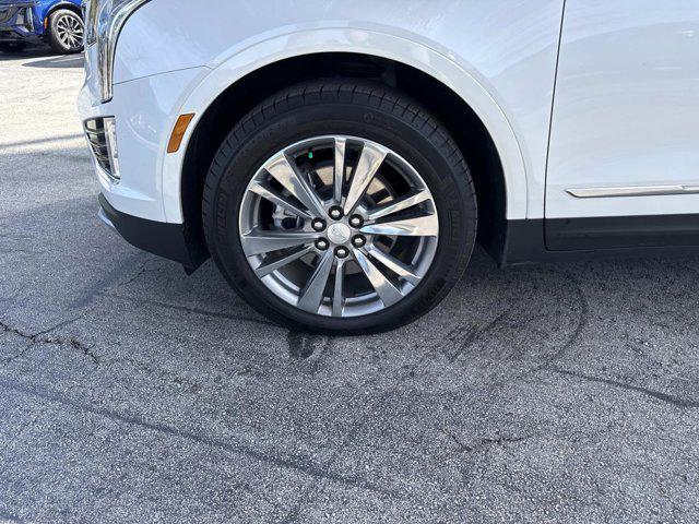 used 2025 Cadillac XT5 car, priced at $37,995