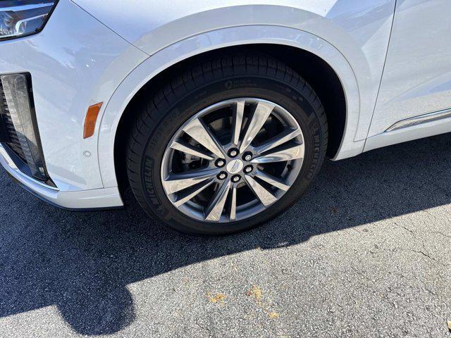new 2025 Cadillac XT6 car, priced at $73,015