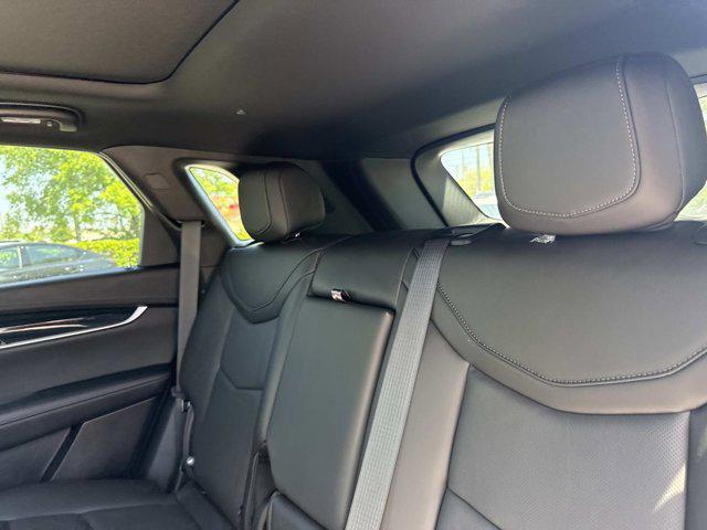 new 2026 Cadillac XT5 car, priced at $58,020