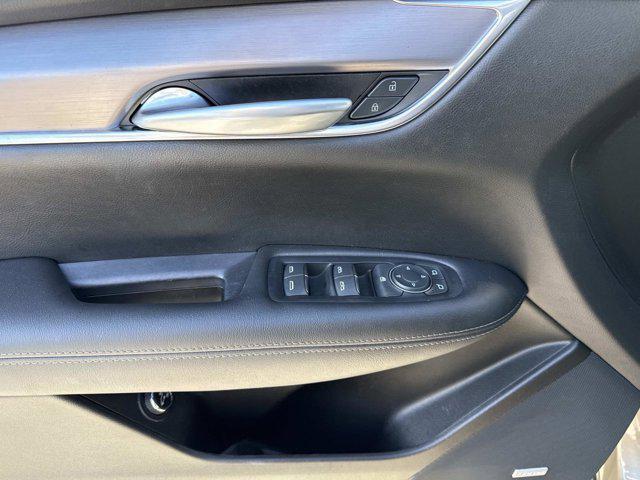 used 2023 Cadillac XT5 car, priced at $28,995