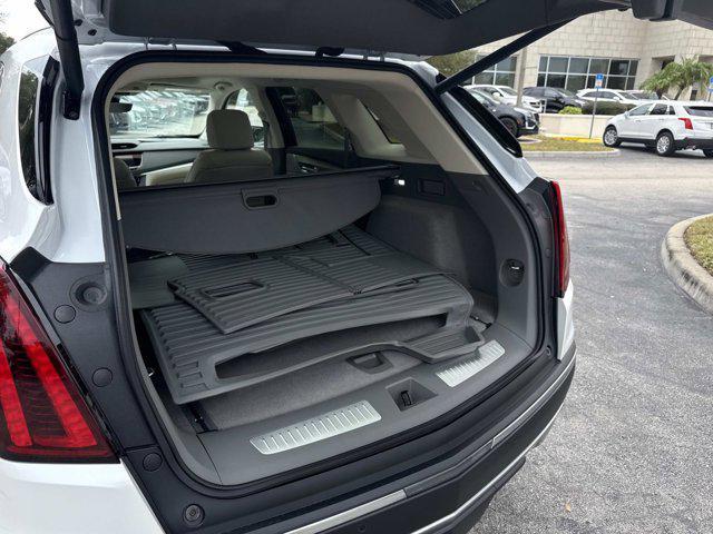 new 2026 Cadillac XT5 car, priced at $62,120