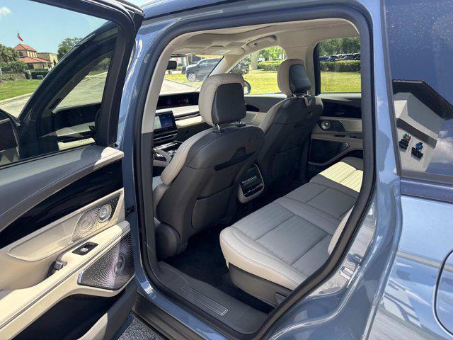 used 2025 Lincoln Nautilus car, priced at $58,900