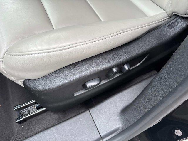 used 2022 Cadillac XT4 car, priced at $28,995