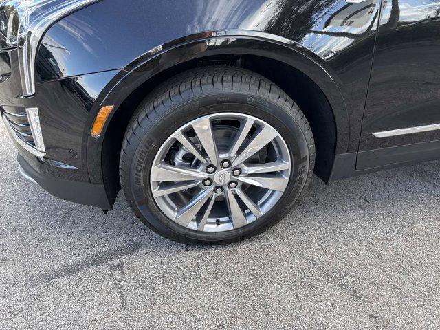 new 2026 Cadillac XT5 car, priced at $59,945