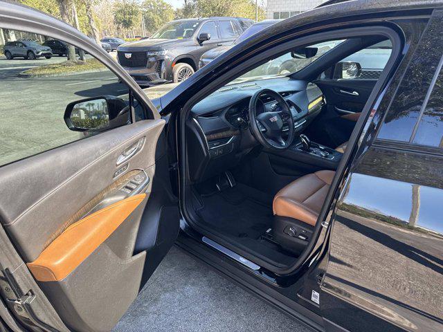 used 2020 Cadillac XT4 car, priced at $22,995