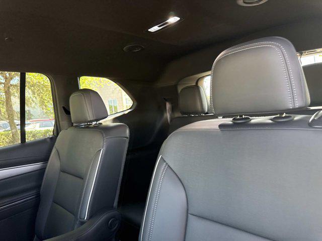 used 2025 Buick Enclave car, priced at $35,995