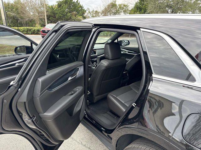 used 2025 Cadillac XT5 car, priced at $45,990