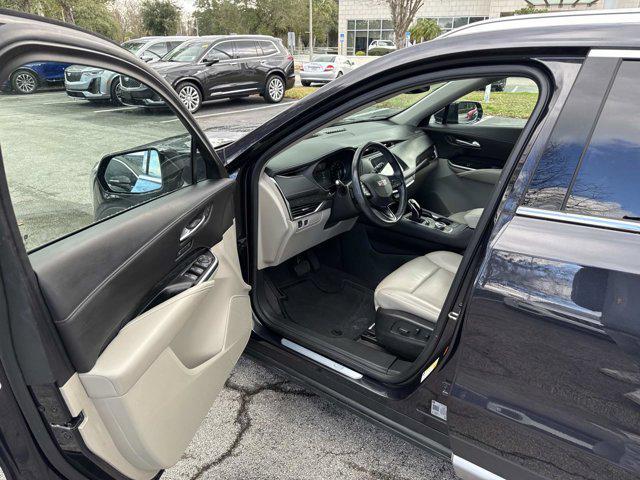 used 2022 Cadillac XT4 car, priced at $27,990