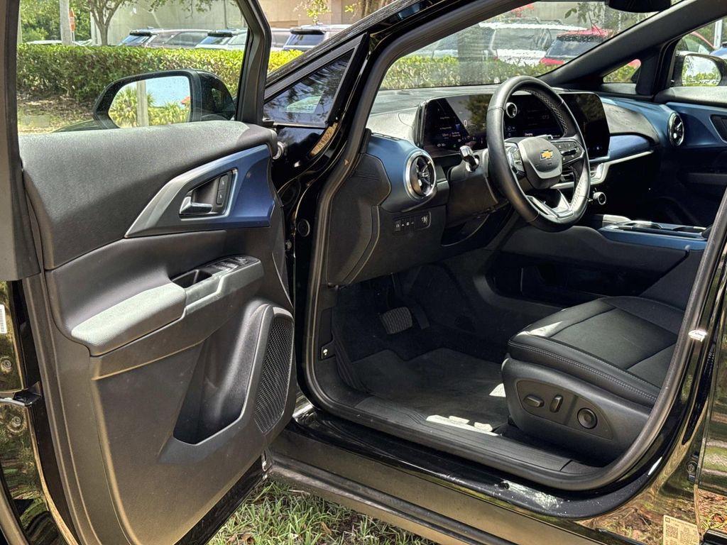 used 2025 Chevrolet Equinox EV car, priced at $26,984
