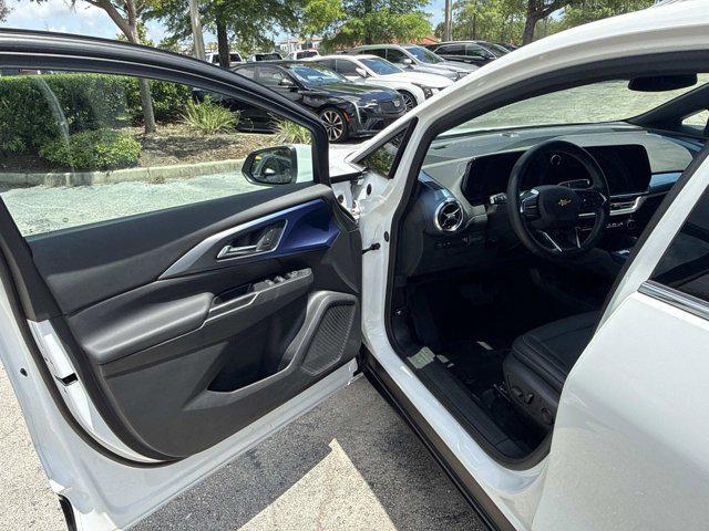 used 2025 Chevrolet Equinox EV car, priced at $28,090