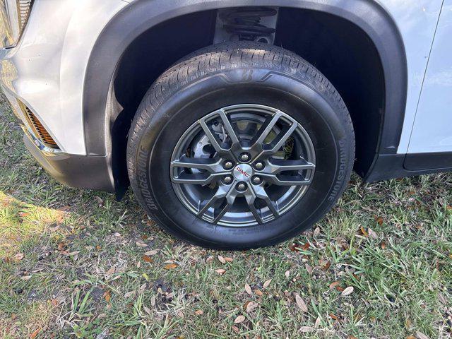 used 2025 GMC Acadia car, priced at $31,490