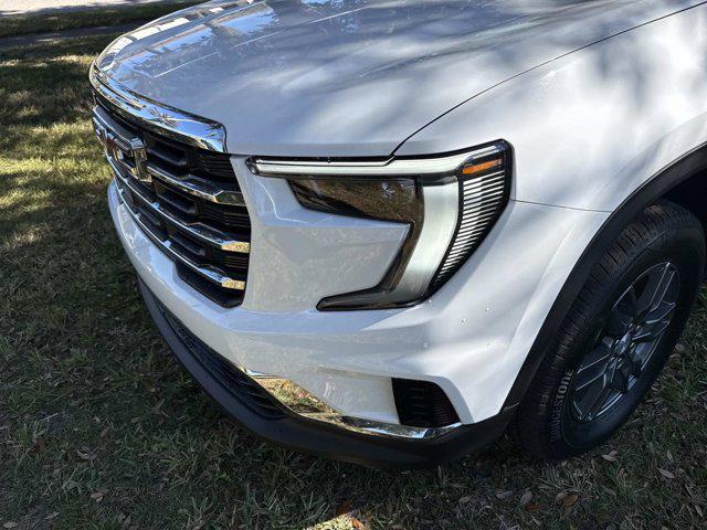 used 2025 GMC Acadia car, priced at $31,490