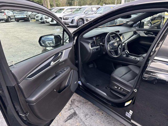 used 2025 Cadillac XT5 car, priced at $39,495