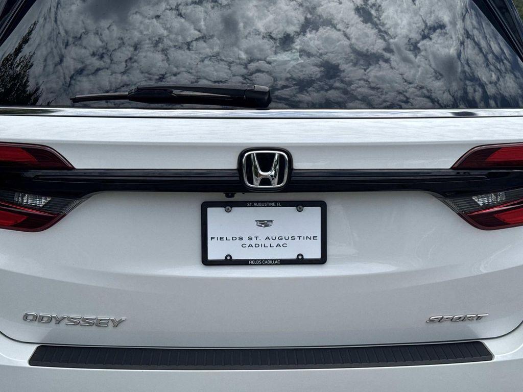 used 2023 Honda Odyssey car, priced at $38,090