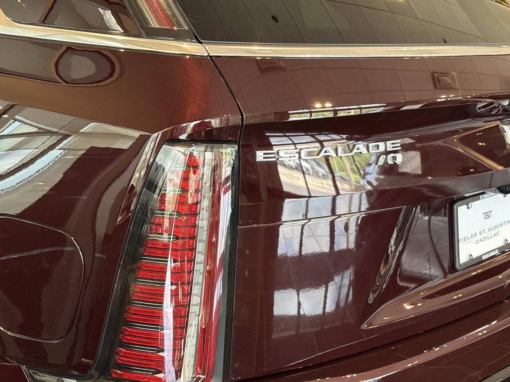 new 2025 Cadillac Escalade IQ car, priced at $123,160