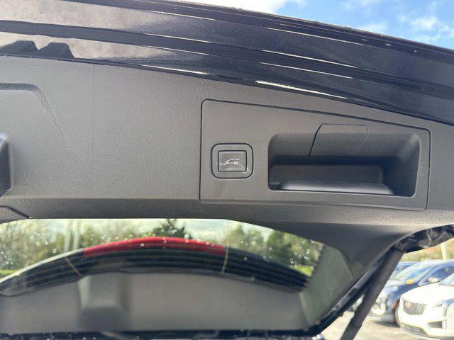 used 2025 Cadillac XT5 car, priced at $39,500