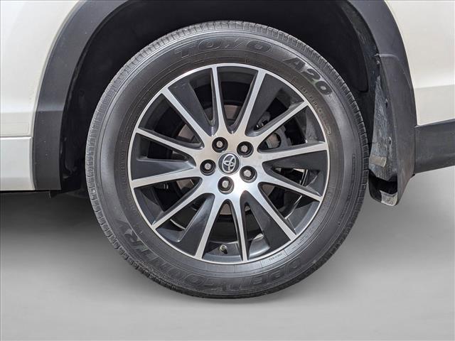 used 2017 Toyota Highlander car, priced at $28,999