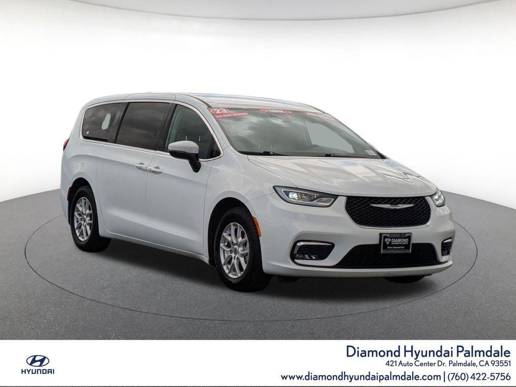 used 2023 Chrysler Pacifica car, priced at $23,594