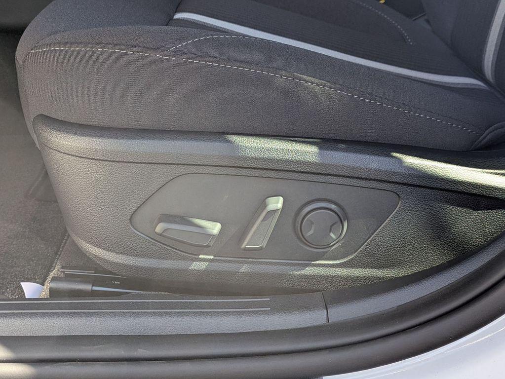 new 2026 Hyundai Sonata Hybrid car, priced at $33,000