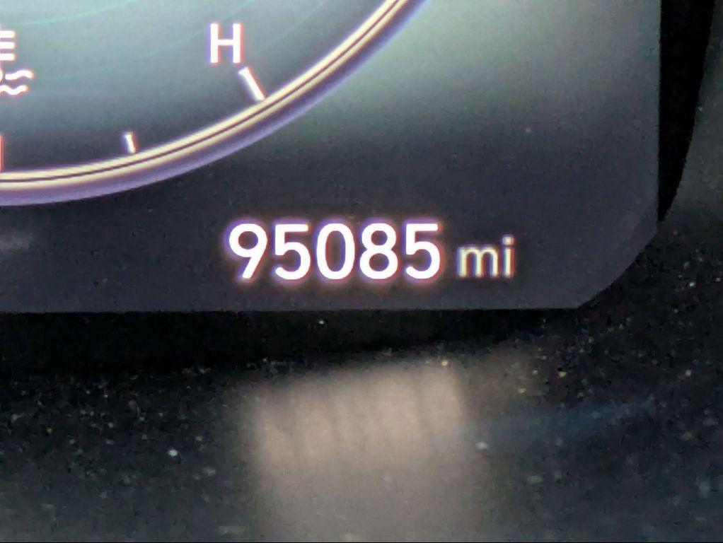 used 2023 Hyundai Santa Fe car, priced at $22,188