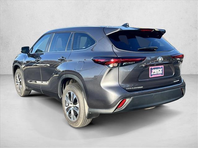 used 2024 Toyota Highlander car, priced at $40,858