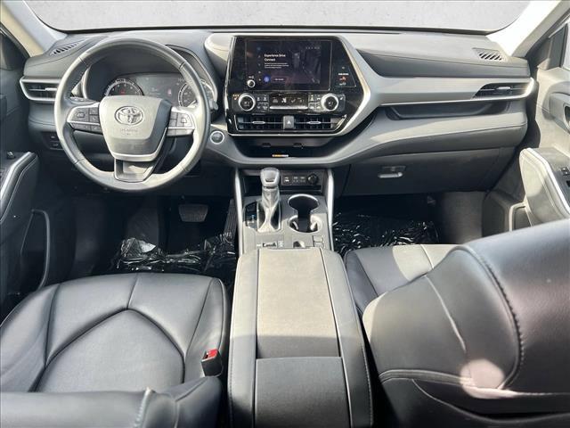 used 2024 Toyota Highlander car, priced at $39,793