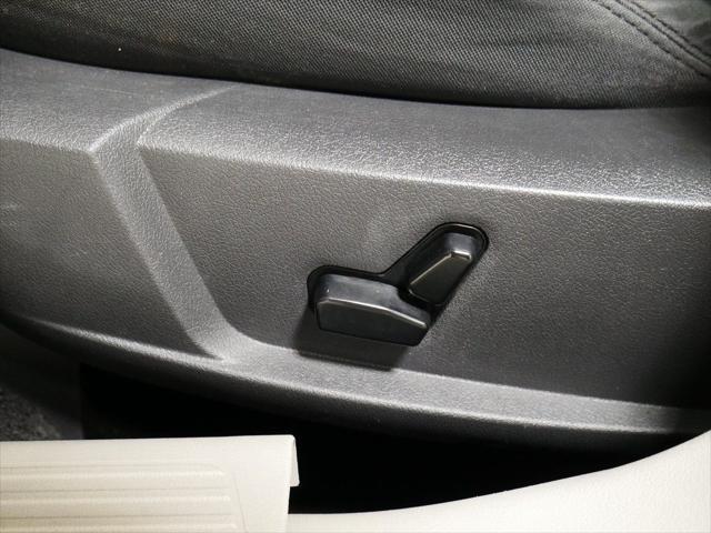 used 2007 Dodge Magnum car, priced at $2,865