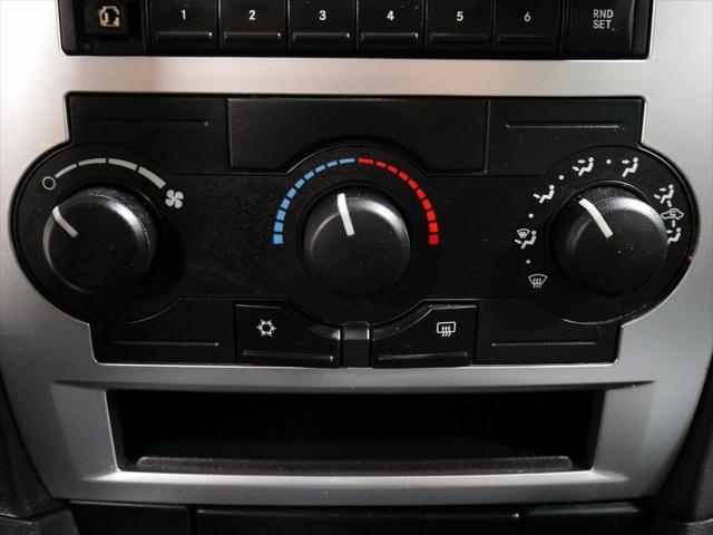 used 2007 Dodge Magnum car, priced at $2,865